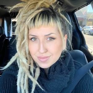 Meet your Posher, Jenna